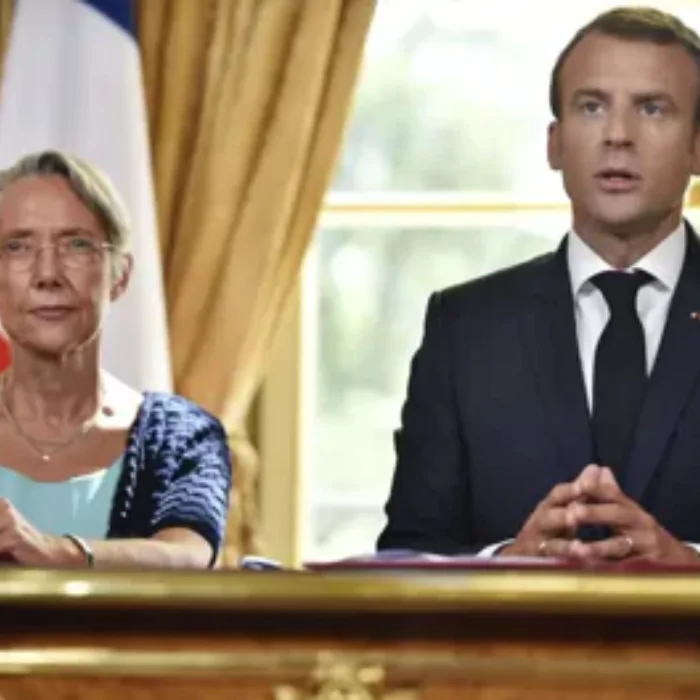 Macron et Borne
