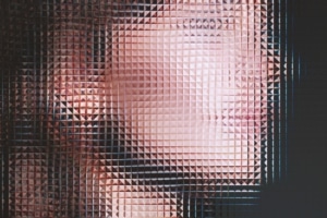 Visage femme floutée