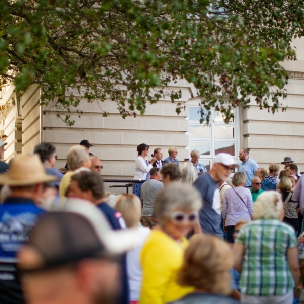 Foule de personne dans la rue